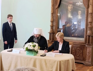 подписаны соглашения о сотрудничестве между Смоленской епархией и муниципальными образованиями, расположенными на канонической территории епархии - фото - 2