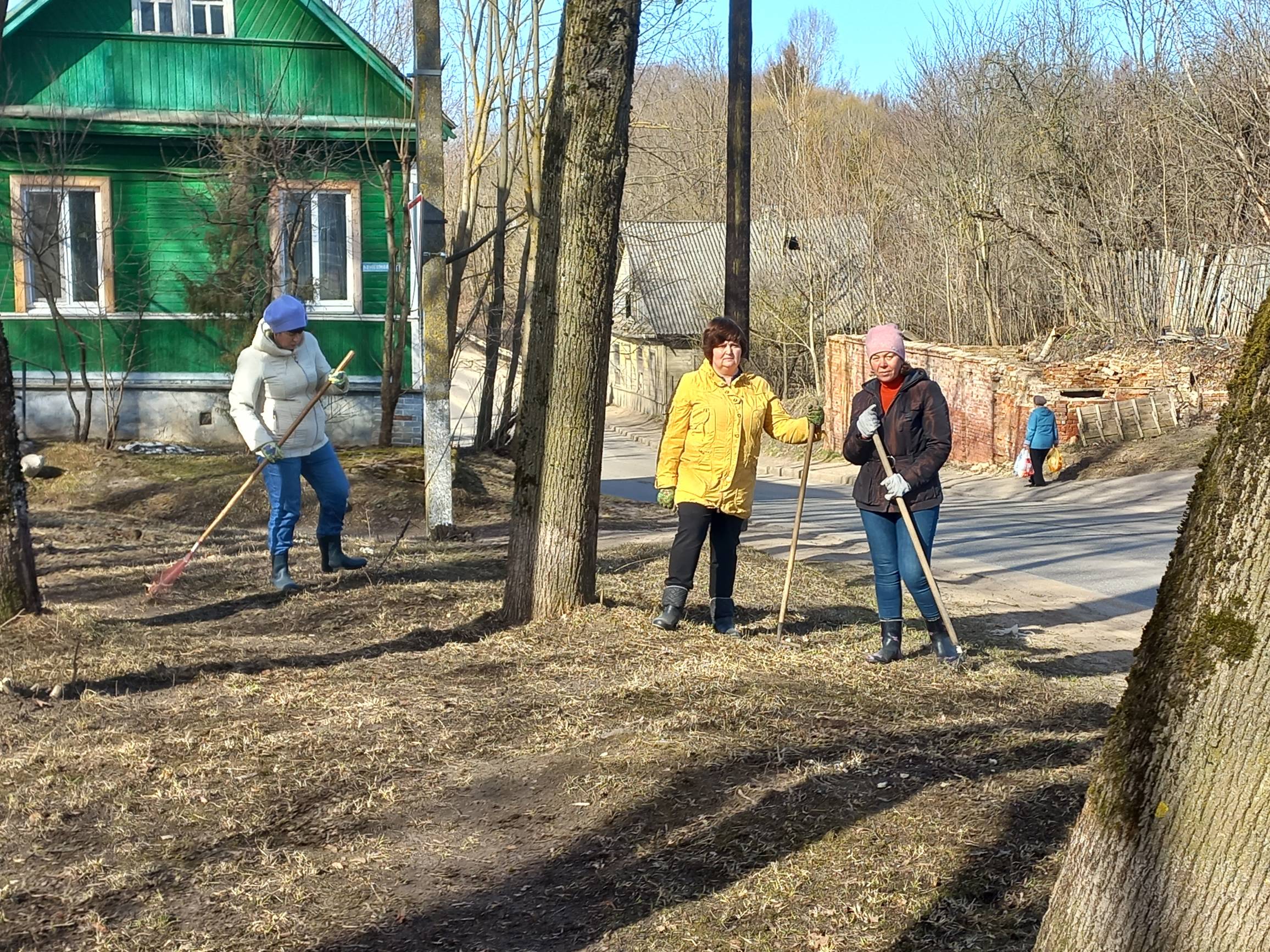 В Велиже прошел традиционный весенний субботник. «Это праздник и работа для  себя и для людей» | 14.04.2022 | Велиж - БезФормата