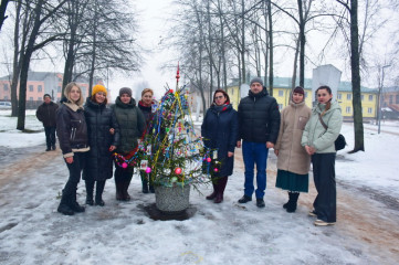 конкурс на лучшее новогоднее украшение ели в Велиже - фото - 20