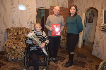 любовь длиною в 55 лет: супругов Моркиных поздравили с изумрудной свадьбой - фото - 3