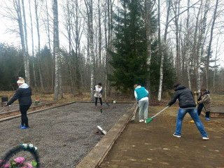 продолжаются субботники в Велижском округе - фото - 4