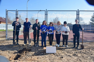 прошла акция — «Сад памяти» - фото - 14