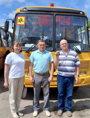 школьники Селезневской средней школы получили новый автобус - фото - 1