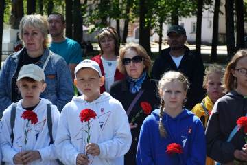 в Велиже прошли памятные мероприятия приуроченные ко Дню памяти и скорби - фото - 26