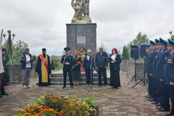 в Велиже состоялся торжественный митинг, посвящённый 82-й годовщине освобождения города и района от немецко-фашистских захватчиков - фото - 30