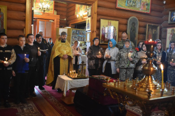 в храме святых равноапостольных Кирилла и Мефодия состоялась церемония передачи останков красноармейца Петра Беленкова - фото - 11