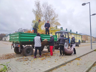 в Велижском округе прошли традиционные осенние субботники - фото - 17