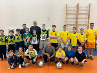 состоялся турнир по мини-футболу, посвящённый памяти почётного гражданина нашего города А. Г. Бордюкова - фото - 2