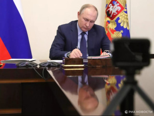 владимир Путин подписал закон об ответственности за склонение детей к терроризму - фото - 1