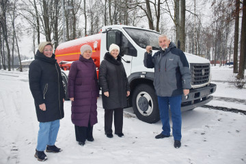 муп "Коммунресурс" получил новую ассенизаторскую машину - фото - 4