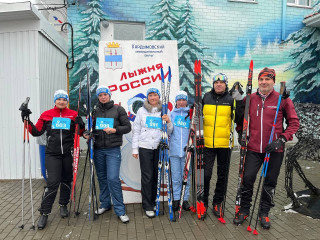 команда Велижского округа приняла участие в "Лыжне России" - фото - 3
