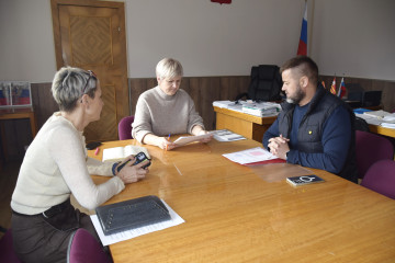 рабочая встреча с подрядчиком - фото - 4