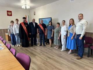 в Администрации муниципалитета состоялось торжественное вручение звания «Почётный гражданин Велижского муниципального округа» - фото - 4